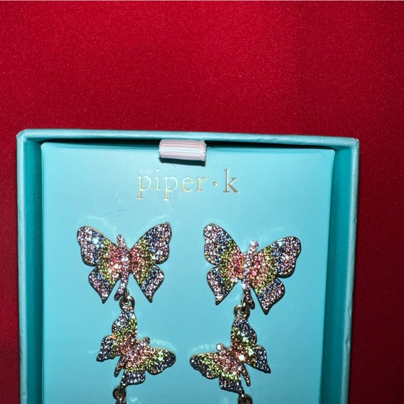 Authentic NIB - Picture 4 of 6